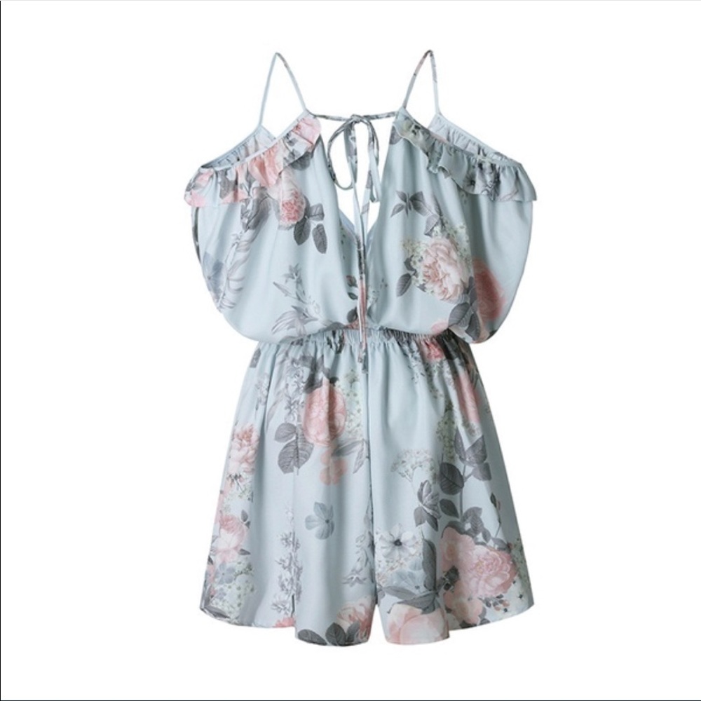 🌸Super Girlie Fluffy Romper🌸 - Picture 4 of 5